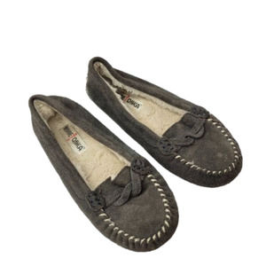 Minnetonka Dark Gray slip on Sherpa inside warm braided over toe